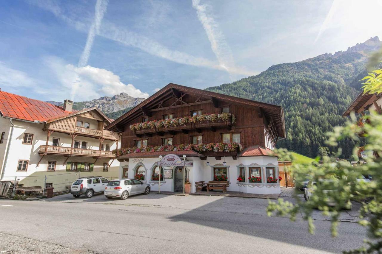 Hotel Garni Pfandl Neustift im Stubaital Exterior foto